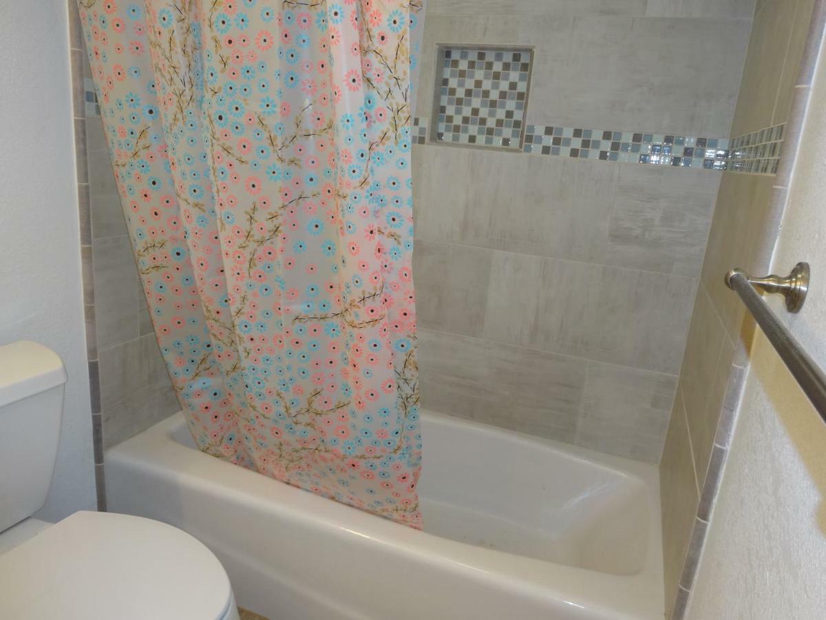 Waikiki 2Br King/King Beds Newly Renovated Apartment โฮโนลูลู ภายนอก รูปภาพ