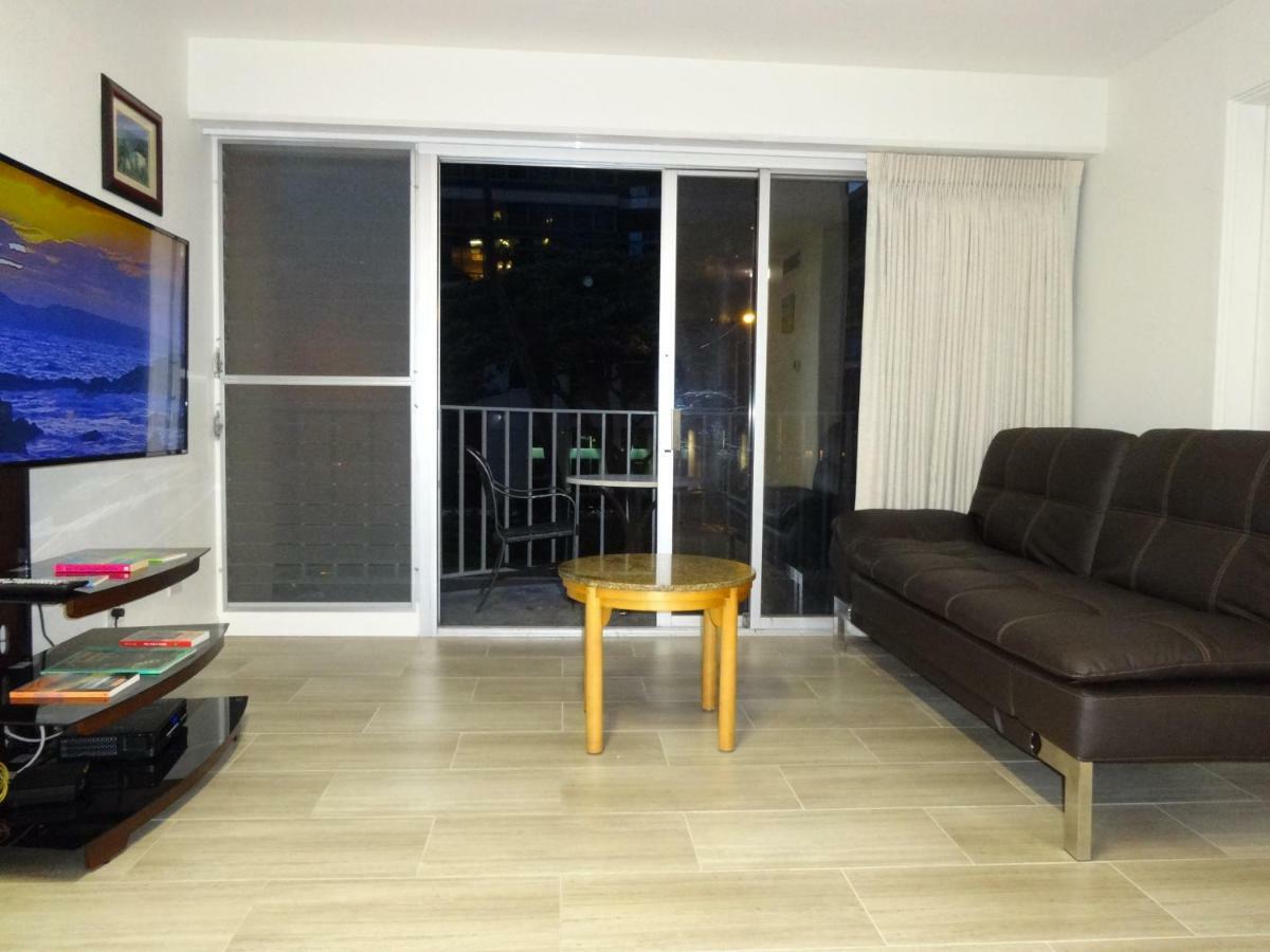 Waikiki 2Br King/King Beds Newly Renovated Apartment โฮโนลูลู ภายนอก รูปภาพ
